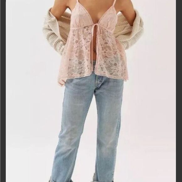 Urban Outfitters UO Roxie Sheer Lace Flyaway Cami Size M Powder Pink - Picture 9 of 9